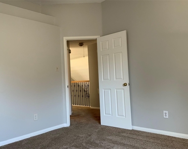 1822 Laurel Oaks Drive - Photo Thumbnail 13