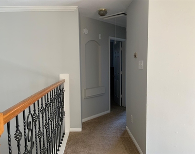 1822 Laurel Oaks Drive - Photo Thumbnail 7