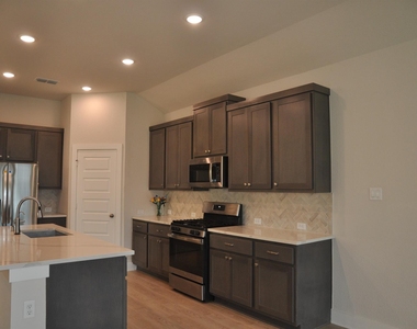 31822 Grand Orchard Lane - Photo Thumbnail 10