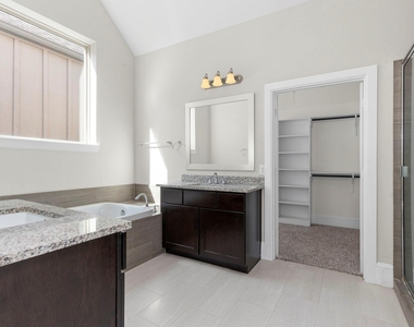1812 Dennis Street - Photo Thumbnail 21
