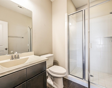 1812 Dennis Street - Photo Thumbnail 14