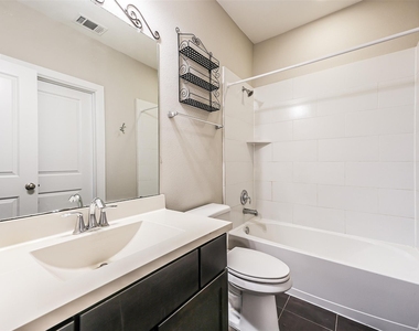 1812 Dennis Street - Photo Thumbnail 5