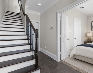 1812 Dennis Street - Photo Thumbnail 3