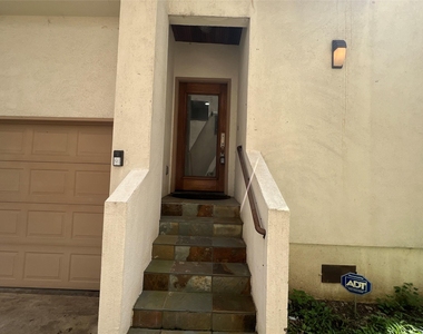 2314 Camden Drive - Photo Thumbnail 1