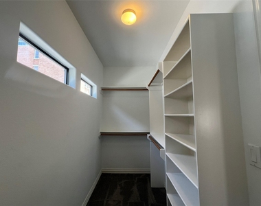 2314 Camden Drive - Photo Thumbnail 19