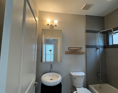 2314 Camden Drive - Photo Thumbnail 21