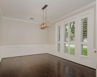 2 Silverstrand Place - Photo Thumbnail 8