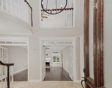 2 Silverstrand Place - Photo Thumbnail 5