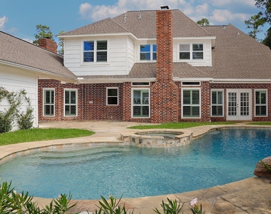 2 Silverstrand Place - Photo Thumbnail 1