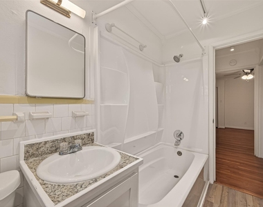2021 Southgate Boulevard - Photo Thumbnail 23