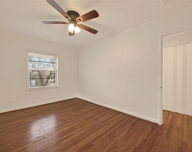 2021 Southgate Boulevard - Photo Thumbnail 18