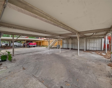 2021 Southgate Boulevard - Photo Thumbnail 25