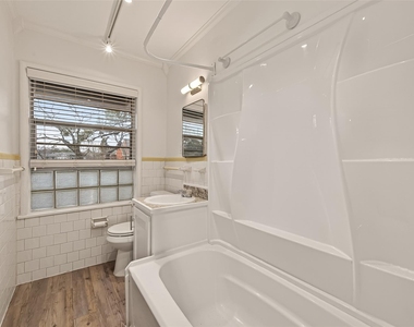2021 Southgate Boulevard - Photo Thumbnail 22
