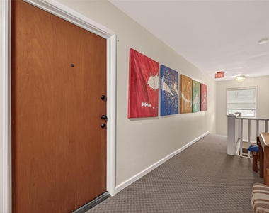 2021 Southgate Boulevard - Photo Thumbnail 6