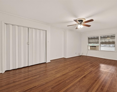 2021 Southgate Boulevard - Photo Thumbnail 8