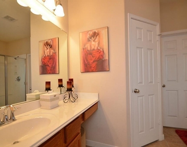 26310 Creston Woods Drive - Photo Thumbnail 11