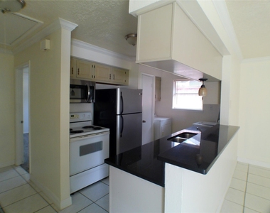 6350 Crestside Drive - Photo Thumbnail 4