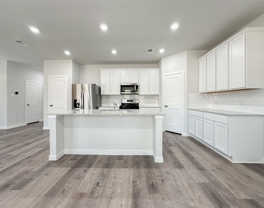 7806 Alset Dr - Photo Thumbnail 10