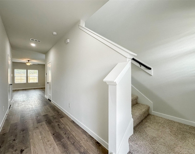 7806 Alset Dr - Photo Thumbnail 3
