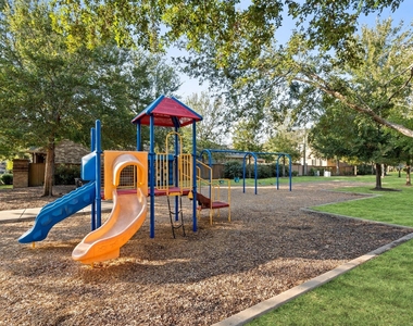 4615 Marbrook Meadow Lane - Photo Thumbnail 36