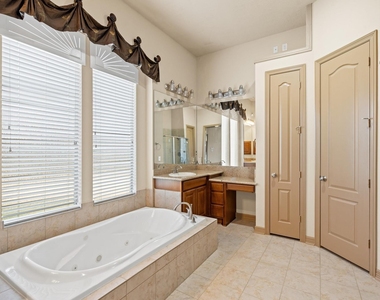 4615 Marbrook Meadow Lane - Photo Thumbnail 16