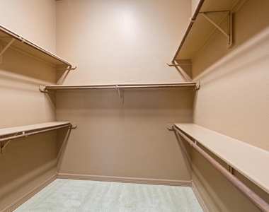 4615 Marbrook Meadow Lane - Photo Thumbnail 18