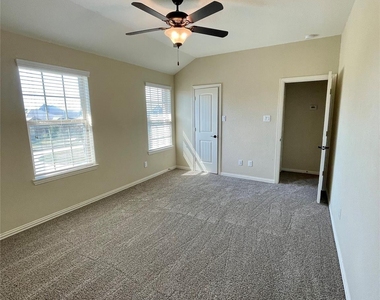 14831 Raleighs Meadow Court - Photo Thumbnail 22