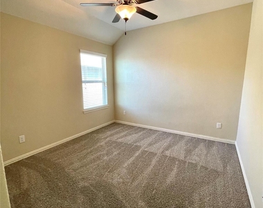 14831 Raleighs Meadow Court - Photo Thumbnail 24