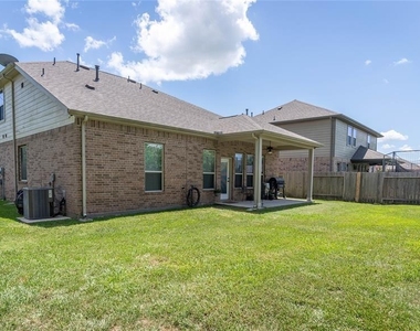 14831 Raleighs Meadow Court - Photo Thumbnail 28