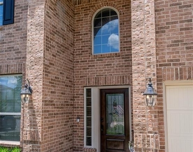 14831 Raleighs Meadow Court - Photo Thumbnail 3