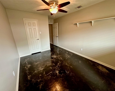2931 Pasture Lane - Photo Thumbnail 21