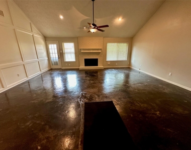 2931 Pasture Lane - Photo Thumbnail 7