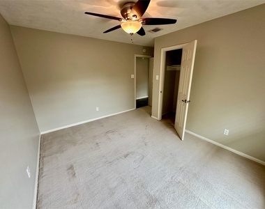 2931 Pasture Lane - Photo Thumbnail 18