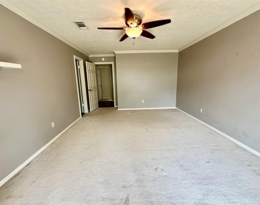 2931 Pasture Lane - Photo Thumbnail 16