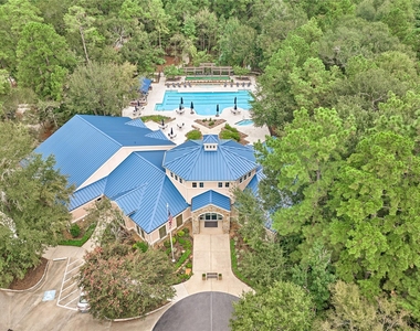 118 Robindale Circle - Photo Thumbnail 25