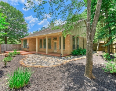118 Robindale Circle - Photo Thumbnail 22