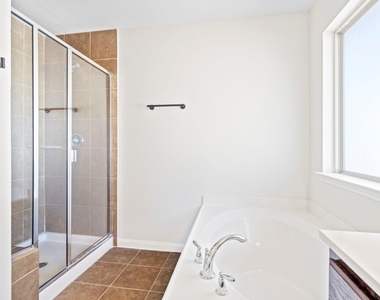 9006 Sasson Boulevard - Photo Thumbnail 27