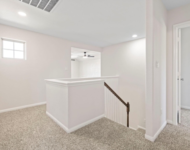 9006 Sasson Boulevard - Photo Thumbnail 16
