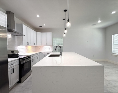 6708 Conley Street - Photo Thumbnail 6