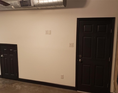 6825 Avenue C - Photo Thumbnail 5