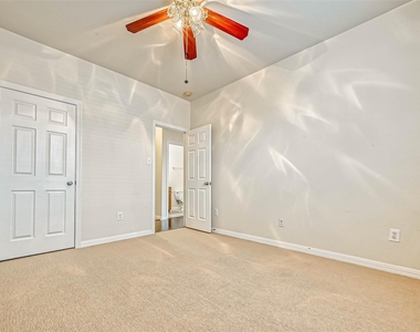5526 Hazel Berry Way - Photo Thumbnail 21