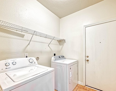 5526 Hazel Berry Way - Photo Thumbnail 19