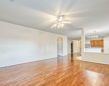 5526 Hazel Berry Way - Photo Thumbnail 9
