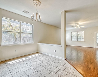 5526 Hazel Berry Way - Photo Thumbnail 10