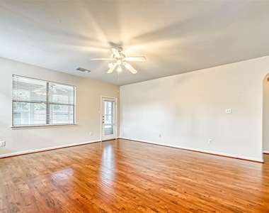 5526 Hazel Berry Way - Photo Thumbnail 8
