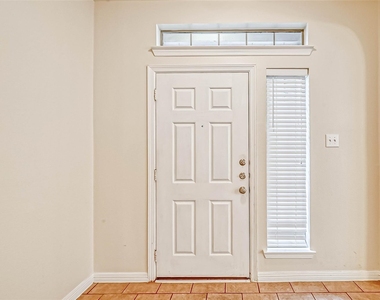 5526 Hazel Berry Way - Photo Thumbnail 3