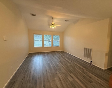 12919 Deer Cove Lane - Photo Thumbnail 19