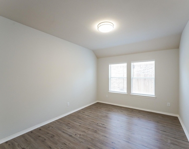 28506 Carly Cove Lane - Photo Thumbnail 4