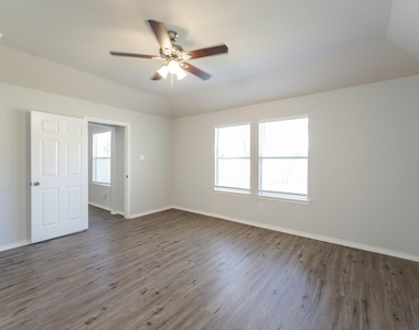 28506 Carly Cove Lane - Photo Thumbnail 8