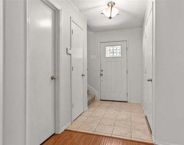6 Thicket Grove Place - Photo Thumbnail 5